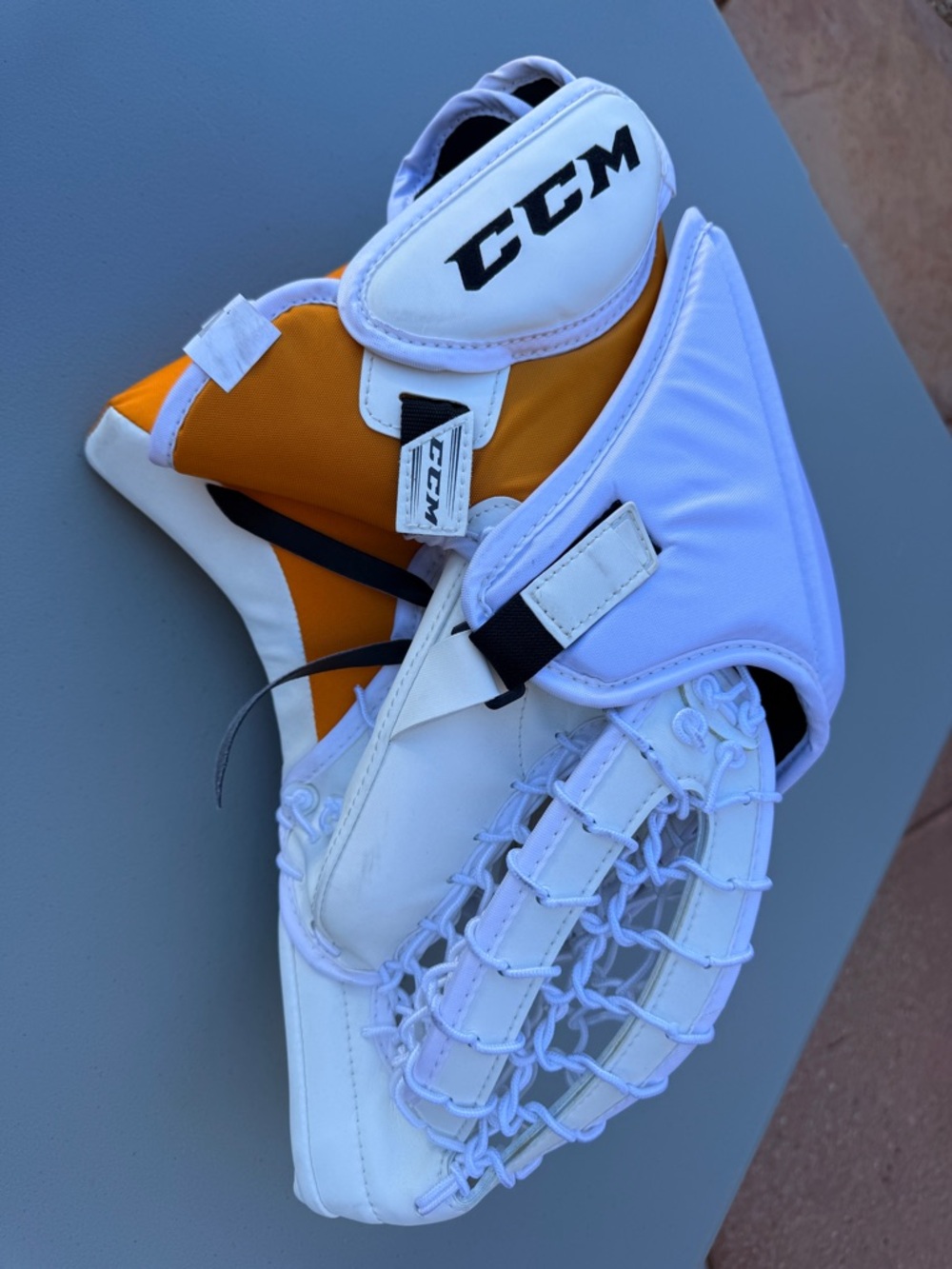 CCM White and Gold Goalie Catch Glove